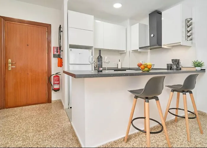 Piso Luminoso A Un Paso Del Mar En Διαμέρισμα *