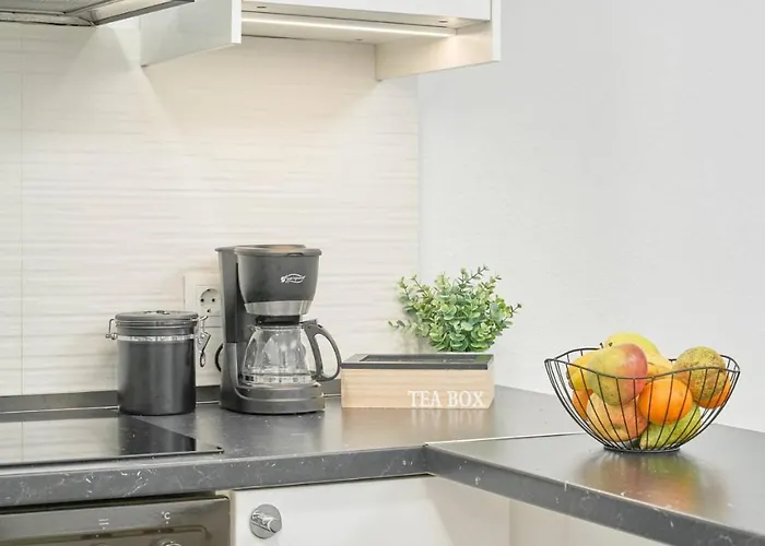 Piso Luminoso A Un Paso Del Mar En *