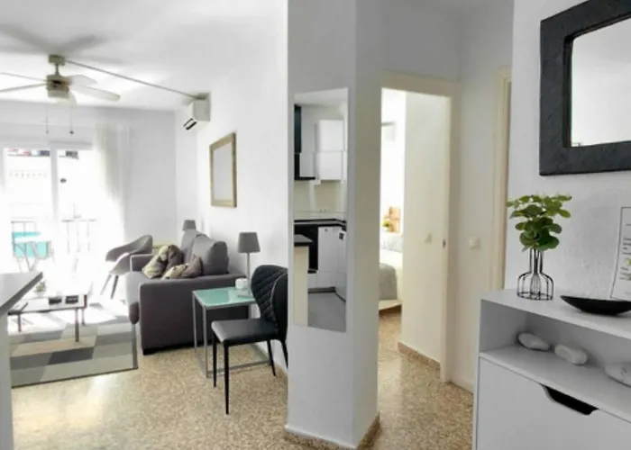 Piso Luminoso A Un Paso Del Mar En