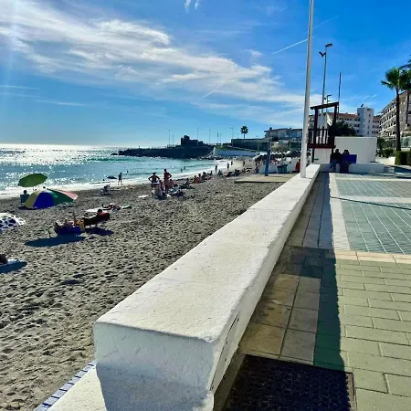 Piso Luminoso A Un Paso Del Mar En Nerja