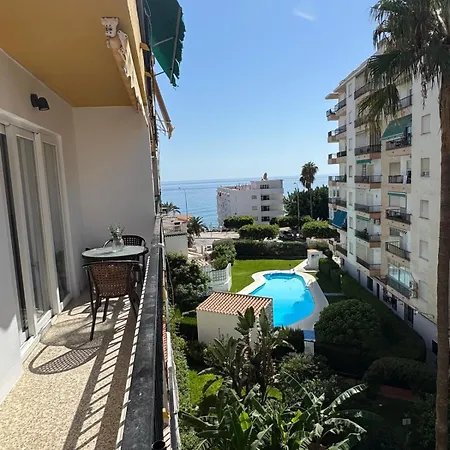 Piso Luminoso A Un Paso Del Mar En * נרחה