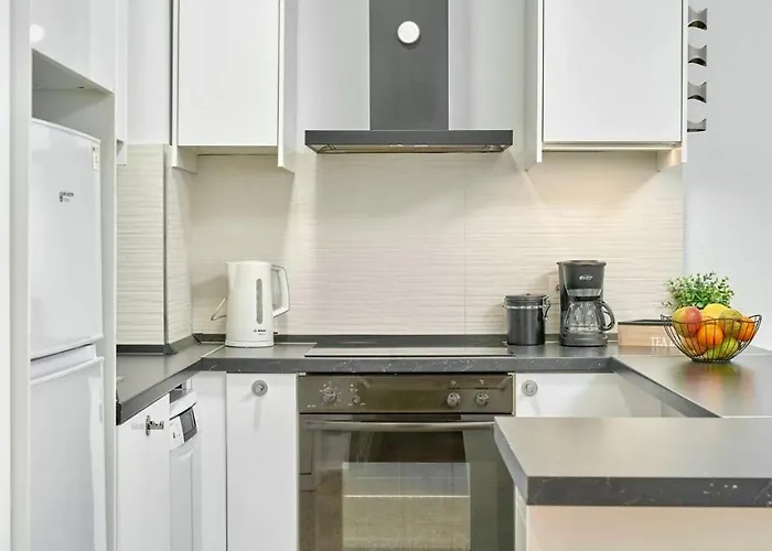 Piso Luminoso A Un Paso Del Mar En Apartamento Nerja