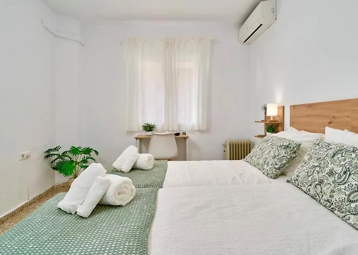 Piso Luminoso A Un Paso Del Mar En Apartamento