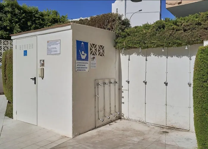 Piso Luminoso A Un Paso Del Mar En * נרחה